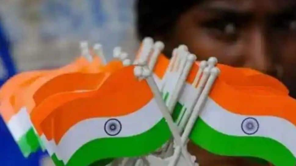 ‘Swatantra Bharatha Vajrotsavalu’: Telangana government to distribute 1 crore national flags to mark Azadi Ka Amrit Mahotsav