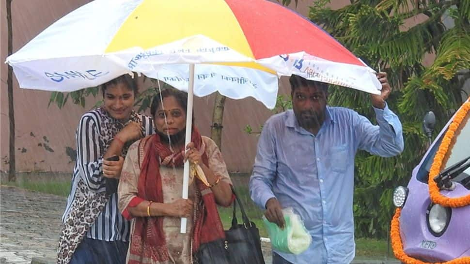 Weather update: Rains lash Mumbai; IMD predicts heavy showers in THESE states for next 4 days - check list