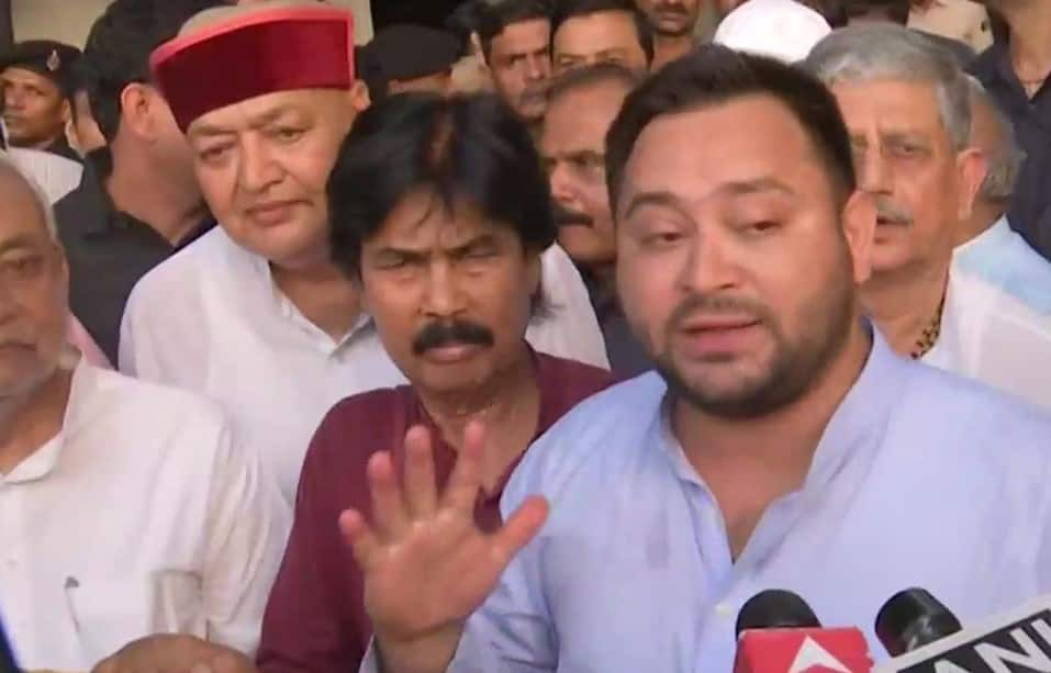 Tejashwi Yadav&#039;s 1st comments after coming to power in Bihar