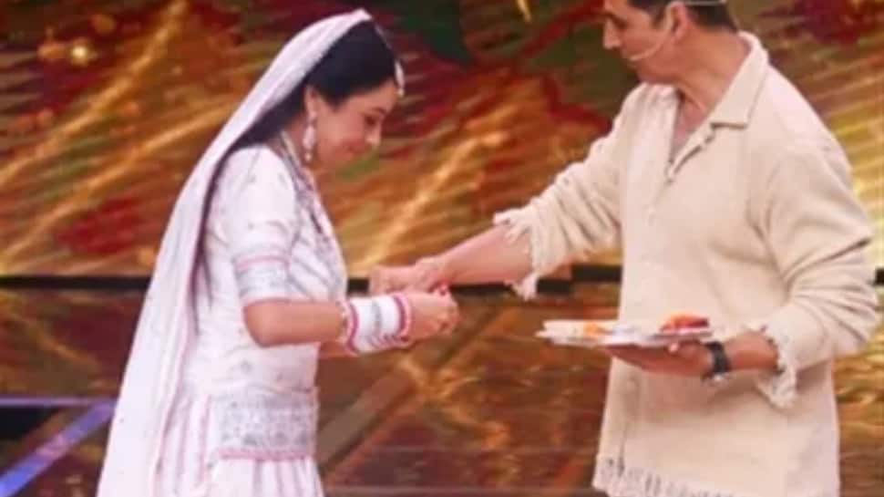 ‘Anupmaa’ star Rupali Ganguly ties rakhi to Akshay Kumar