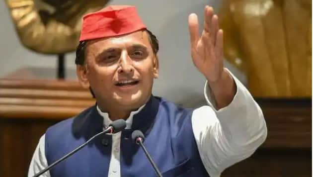 Bihar political development a &#039;Good start&#039; for Indian politics: SP chief Akhilesh Yadav;  Deve Gowda says &#039;it can offer a good alternative&#039; 