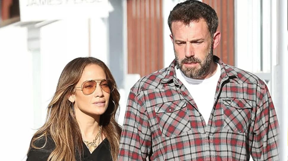 Ben Affleck upset with paps for invading privacy during honeymoon with Jennifer Lopez