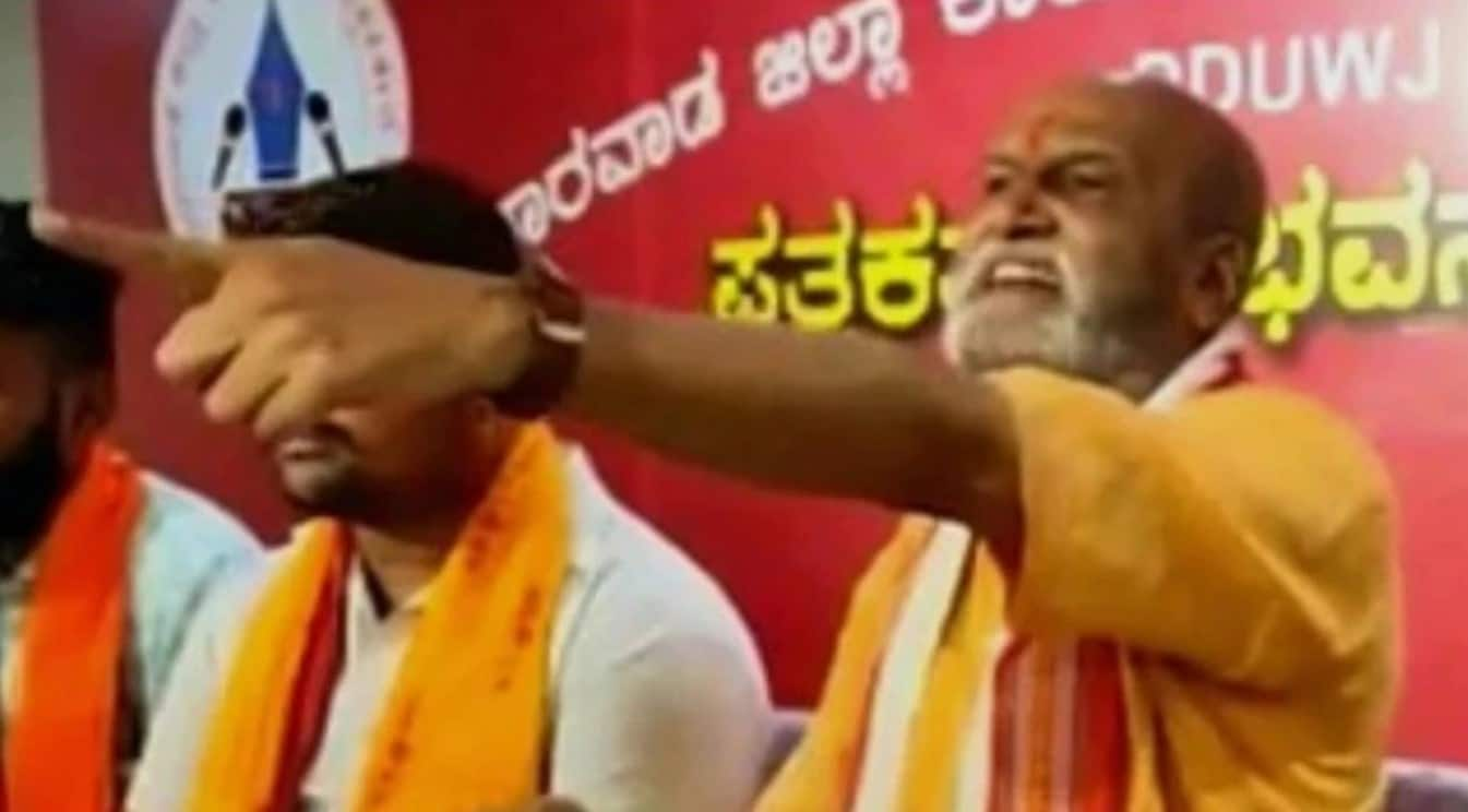 Muharram stabbing case: DM bans Sri Rama Sena&#039;s Pramod Muthalik&#039;s entry in Gadag