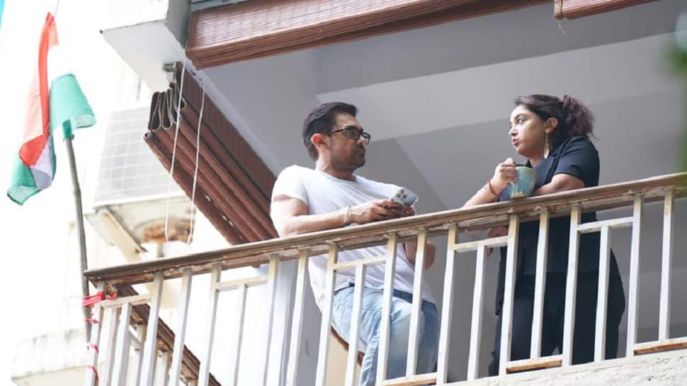 Aamir Khan makes rare balcony appearance with daughter Ira on Laal Singh Chaddha release day - See Pics