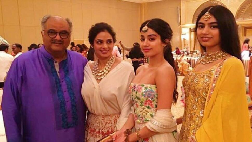 Sridevi Birth Anniversary: Janhvi Kapoor and Khushi Kapoor share precious PICS with their mom!