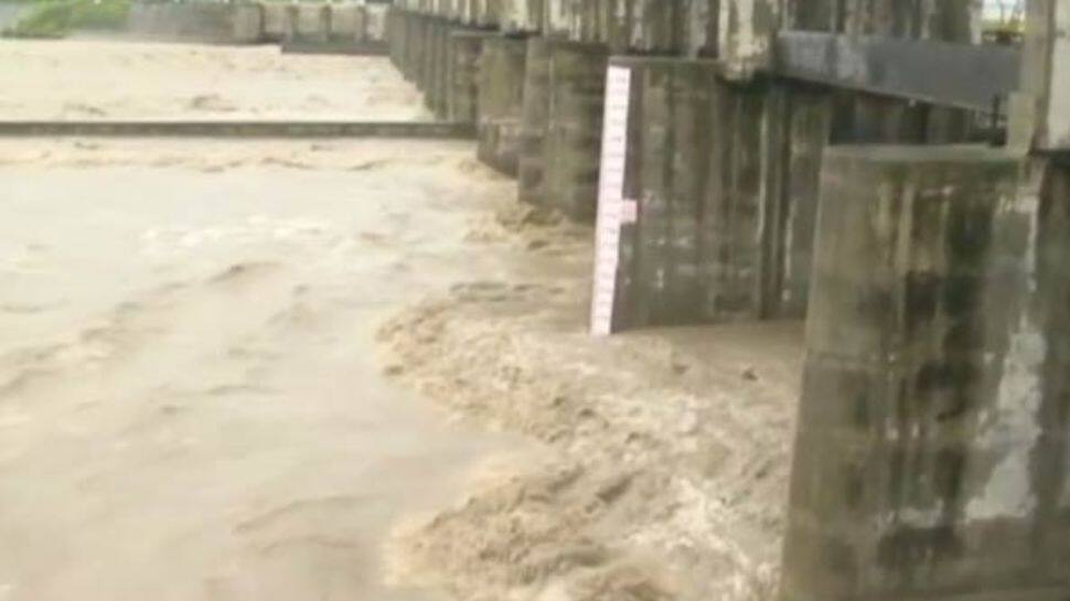 Flood alert issued in Delhi, evacuation efforts intensify as Yamuna river flows above danger mark