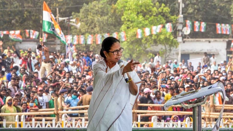 &#039;If tomorrow reaches to my house, will you hit the STREETS&#039;, Mamata Banerjee QUESTIONS after ED-CBI arrests top TMC leaders