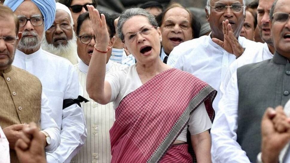 Independence Day: First Congratulates then WARNS the Modi Government, many &#039;HINTS HIDDEN&#039; in Sonia Gandhi&#039;s message