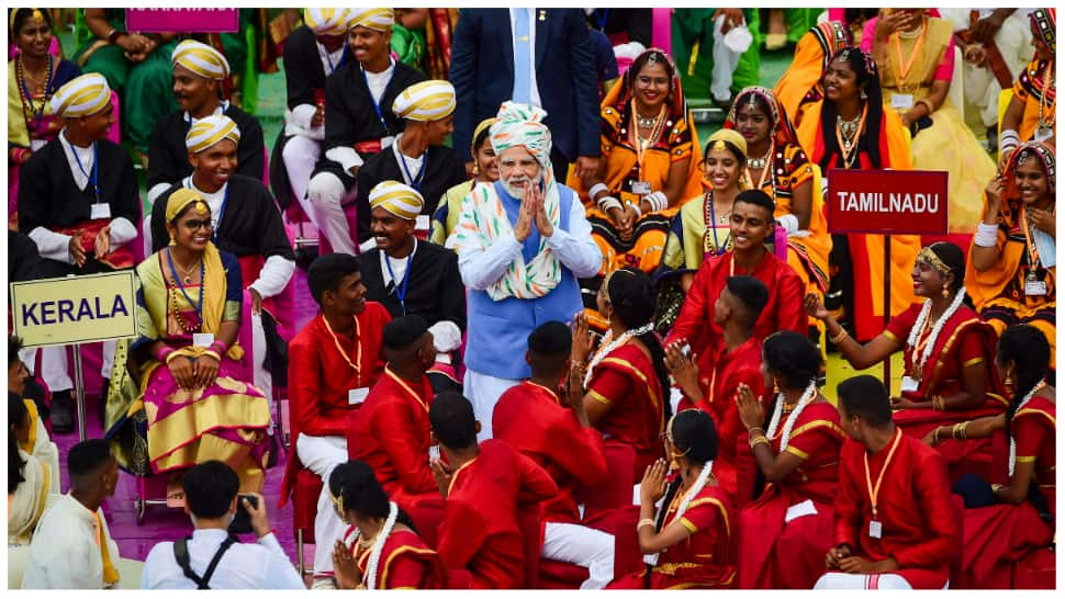 Independence Day 2022: PM Modi interacts with school children