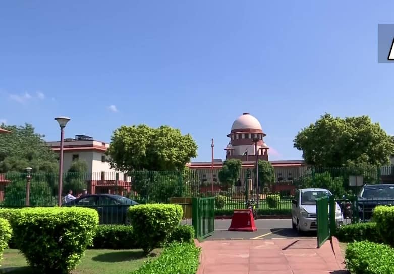 'Freebies' during poll campaigns: DMK approaches Supreme Court, pleads 'Welfare schemes secure economic justice...' 'Freebies' during poll campaigns: DMK approaches Supreme Court, pleads 'Welfare schemes secure economic justice...'