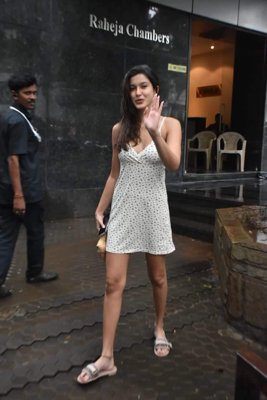 She is BFFs with Suhana Khan and Ananya Panday 