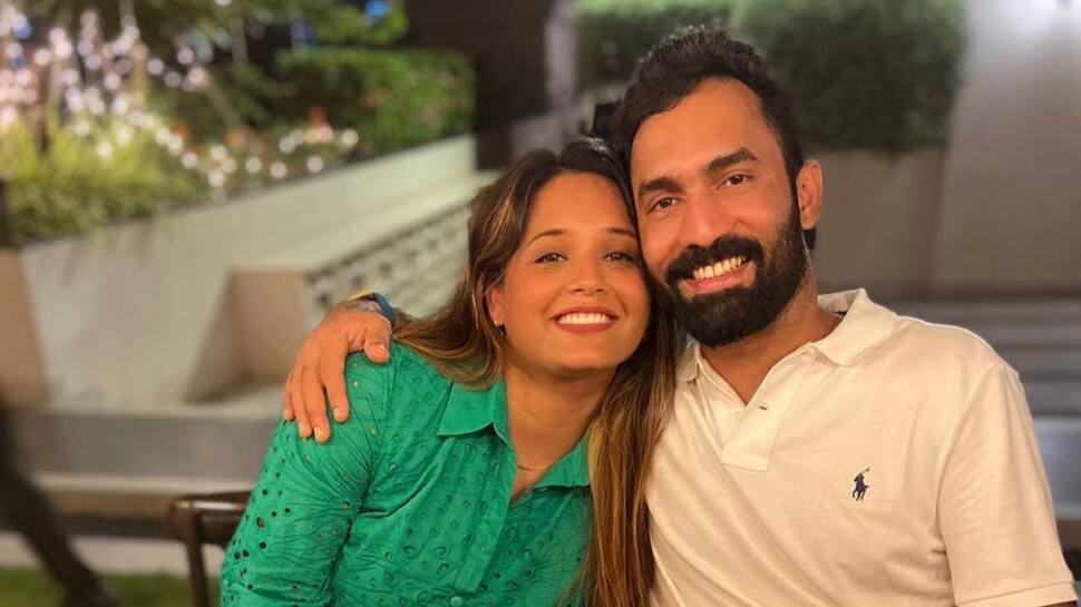 Dipika Pallikal shares a never-seen-before PIC with husband Dinesh Karthik, Netizens are in awe - See Inside