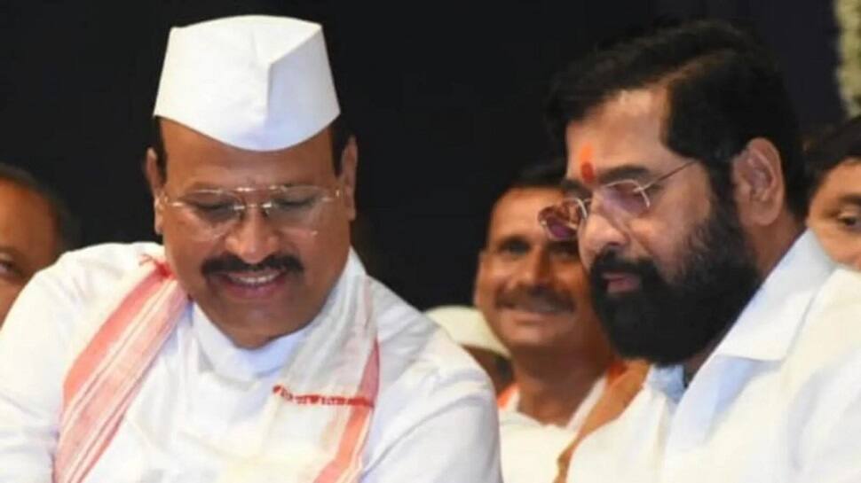 Maharashtra: ‘CLOSE DOOR’ meeting of Shinde’s minister with ex CM creates STIR