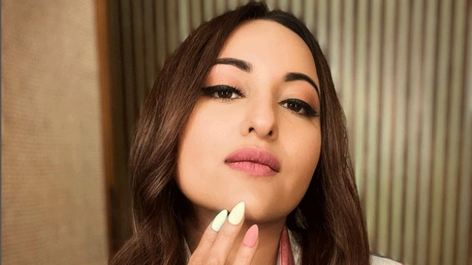 Sonakshi Sinha in UK shooting for brother Kussh&#039;s debut directorial