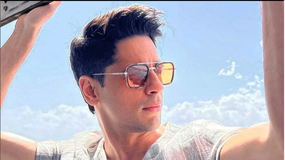 Sidharth Malhotra&#039;s songs are global sensation, &#039;Kala Chasma&#039; creates massive stir on internet