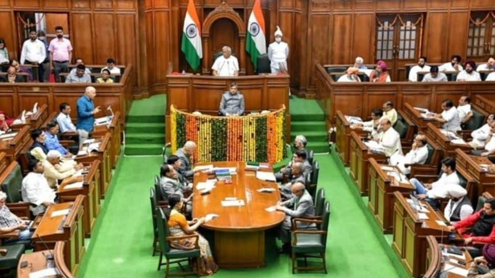 &#039;Khokha-khokha&#039; vs &#039;dhokha-dhokha&#039;: AAP, BJP fight it out in Delhi Assembly; Sisodia calls PM Modi &#039;insecure&#039;