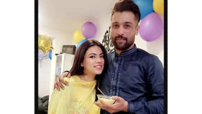 Mohammad Amir's wife Narjis Khatun 