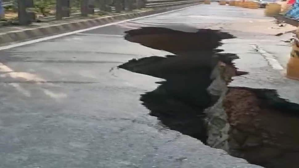 Noida traffic update: Vehicle movement restored after Greater Noida Expressway caves in