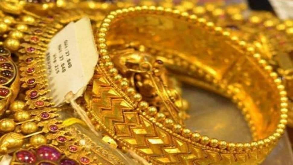 Gold price today 28 August 2022 Gold rates remain same yellow metal stands at Rs 51 980 Bullion News Zee News