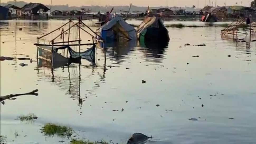 Yamuna and Betwa rivers&#039; water level rises; 3000 people shifted to shelter camps
