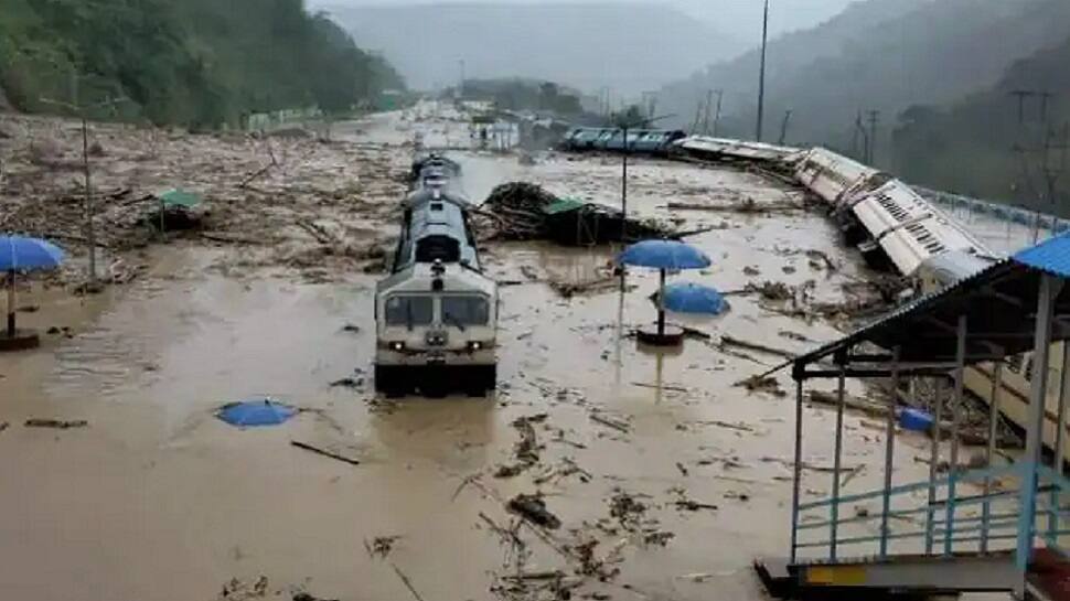 Pakistan floods: Railway services disrupted in Balochistan for 10 days - Vimarsana News