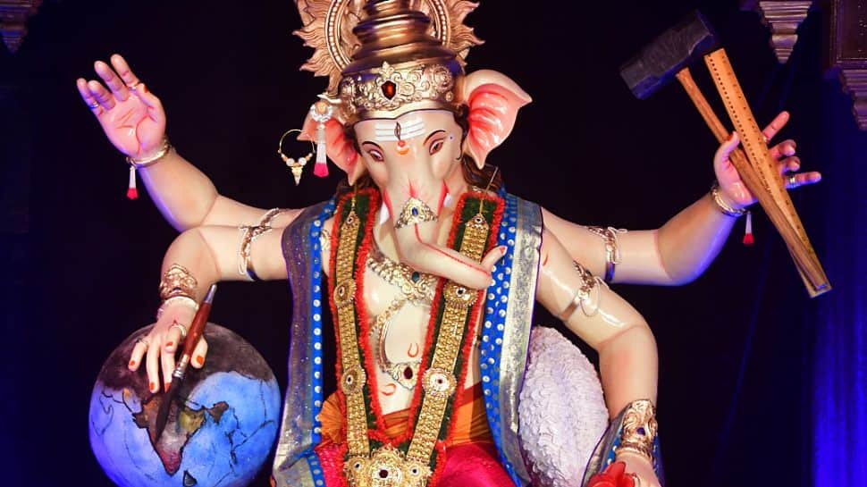 Ganesh Chaturthi 2022 moon story: Why you SHOULD NOT look at moon on this day; know story, avoid bad luck! 