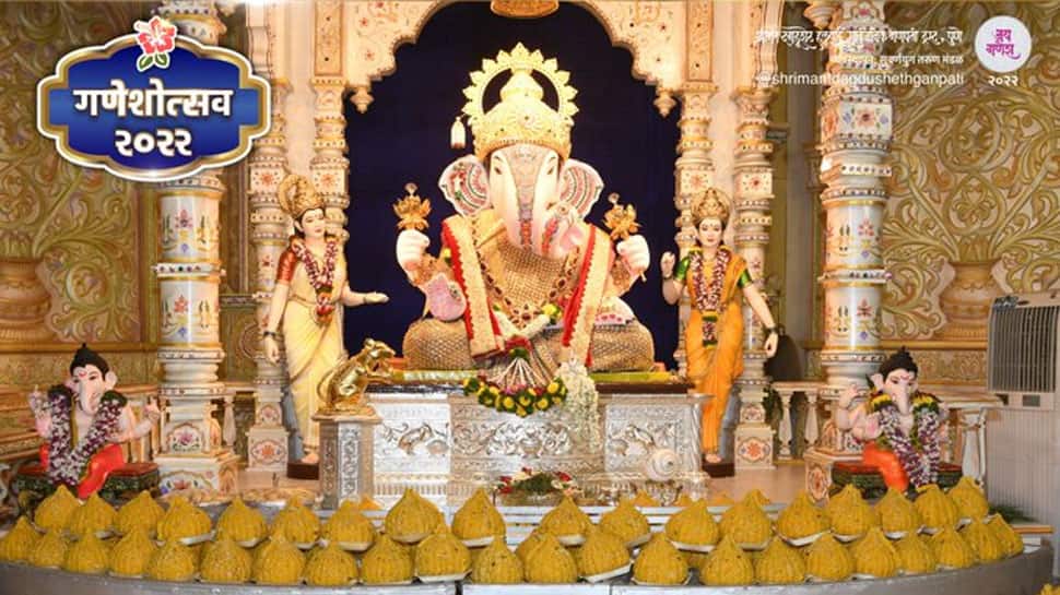 Shreemant Dagdusheth Halwai Ganpati 2022 pratham darshan LIVE: Devotees throng Pune temple to seek Bappa&#039;s blessings on Ganesh Chaturthi!