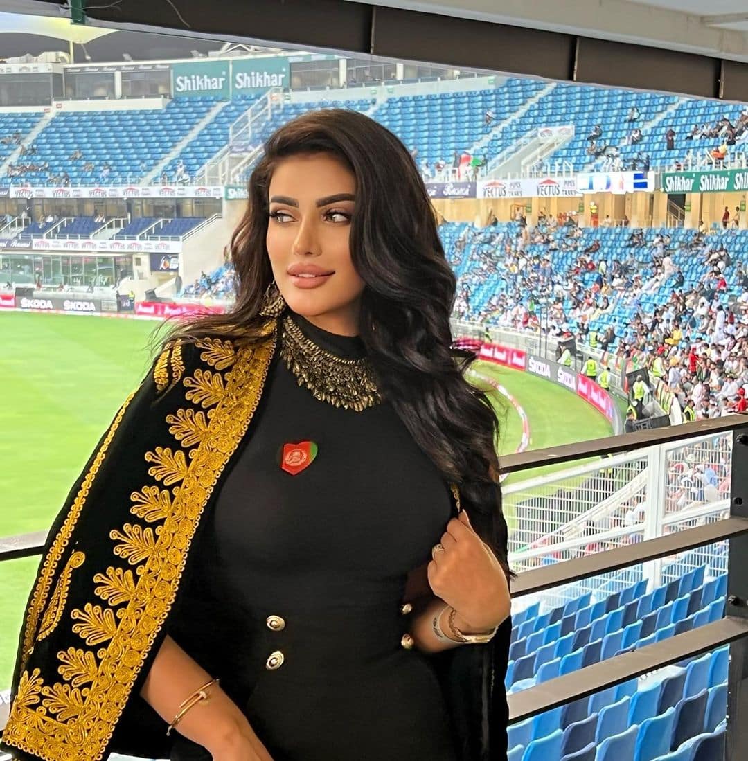 Wazhma Ayoubi: Who is Afghan MYSTERY girl seen cheering for team in Asia Cup  - IN PICS | News | Zee News