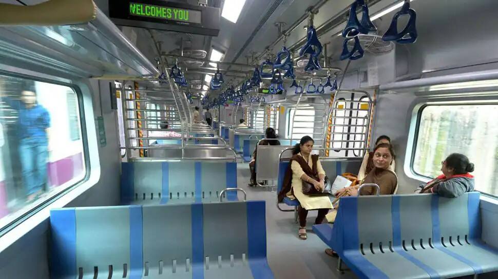 Mumbai Local: AC trains HUGE success among travellers, ridership increases - Vimarsana News