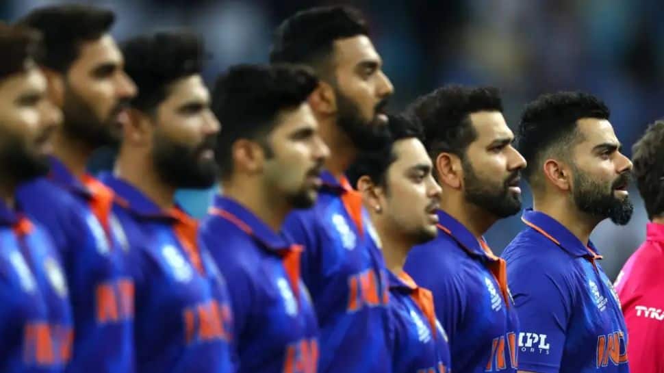 Goosebumps: Team India stars open up on feeling of singing national anthem  ahead of Pakistan clash - Watch | Cricket News | Zee News