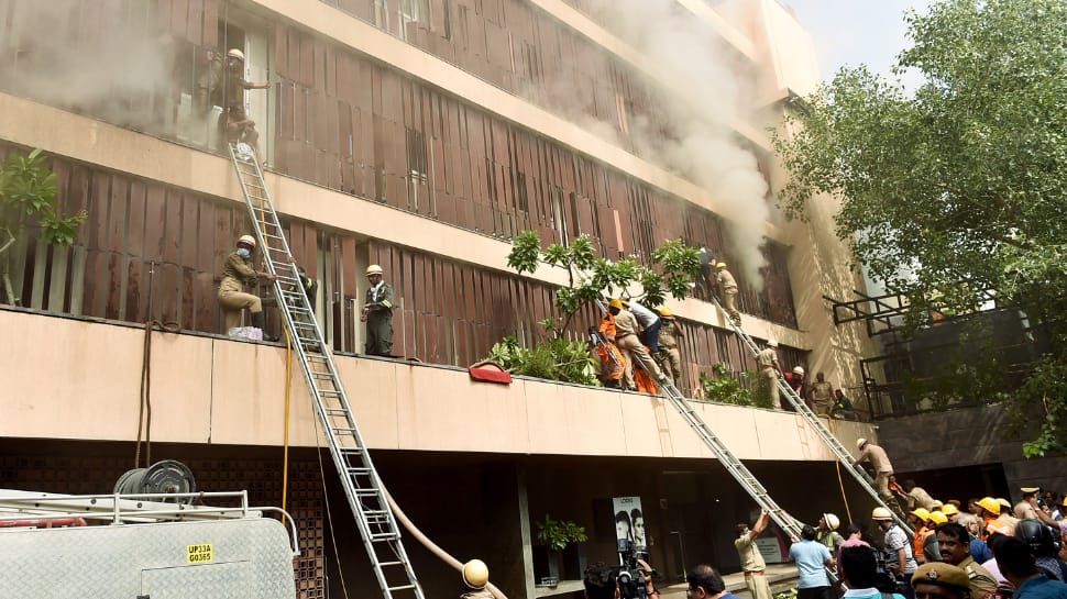 Levana Suites hotel in Lucknow, where fire killed four people, to be  demolished | India News | Zee News