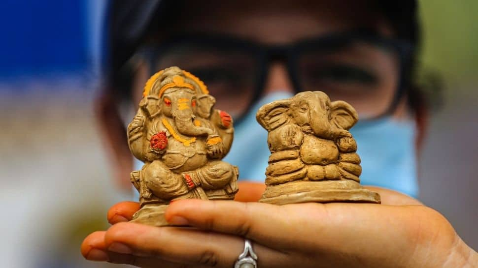 Ganesh Visarjan Astro Tips: Do THESE things on Anant Chaturdashi 2022, get desired husband, wealth and joy