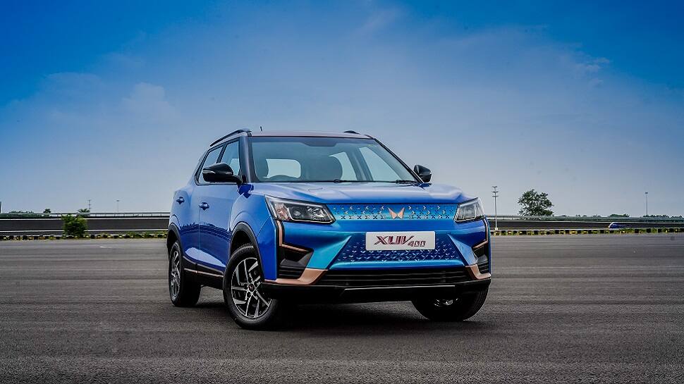 Mahindra XUV400 Electric SUV debuts with 456 km EV range, launch in January 2023