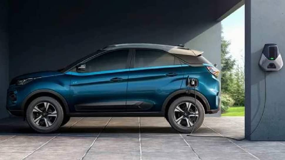 World EV Day 2022: Top 5 electric cars to buy in India under Rs 25 lakh - Tata Nexon EV, MG ZS EV &amp; more
