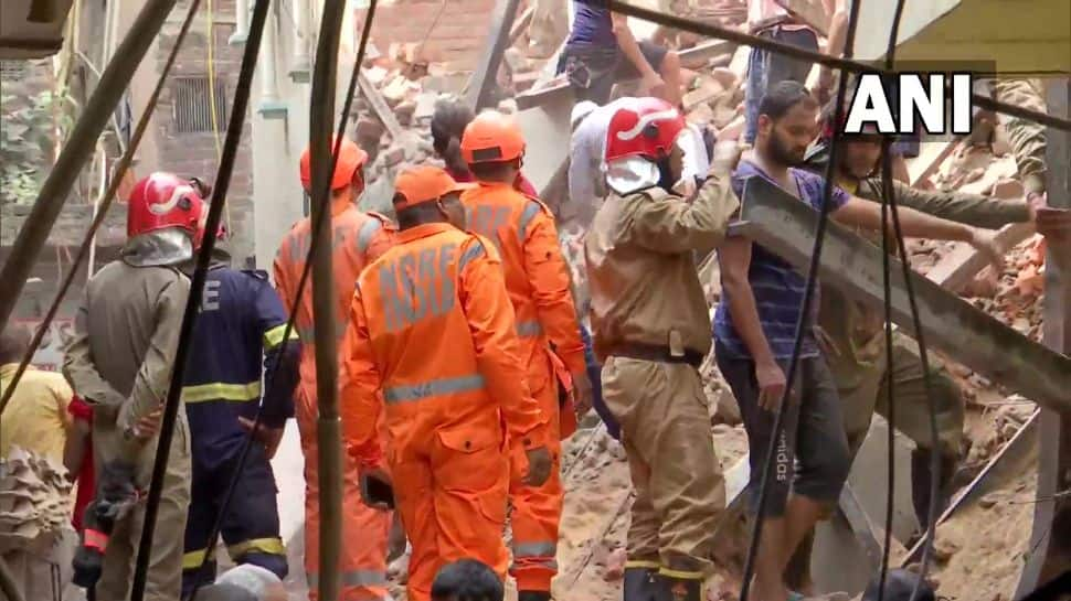 Building collapses in Delhi&#039;s Azad market: 5 injured, around 7 people still feared to be trapped