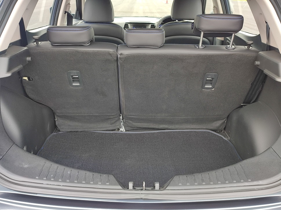 Mahindra XUV400 boot space