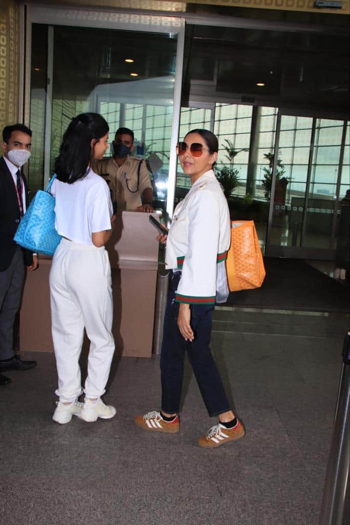 Suhana Khan Spotted At Airport Arrival – Gallery