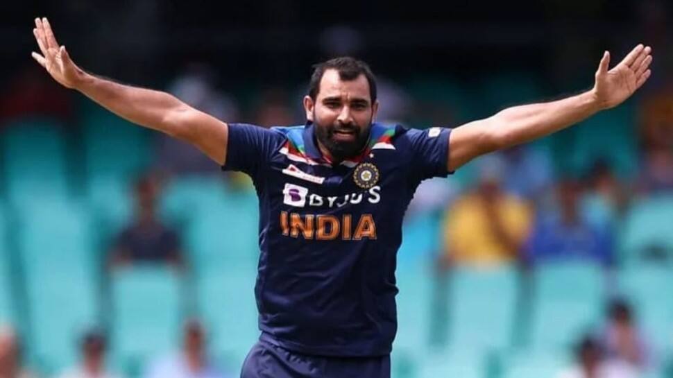 India pacer Mohammed Shami was sorely missed during the Asia Cup 2022 tournament. Critics and former cricketers are calling for Shami's inclusion in T20 World Cup 2022 and possibly before that in T20 series against Australia and possibly even T20 World Cup 2022. (Source: Twitter)