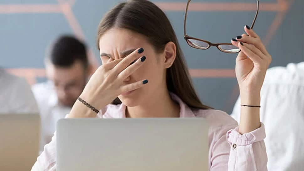 eye-strain-headache-signs-causes-and-treatment-give-your-time-for