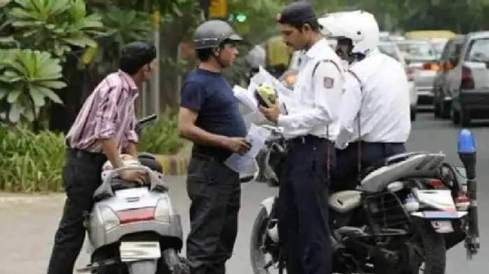 Delhi Police arrests 141 drivers, seizes THESE many vehicles for traffic rule violations