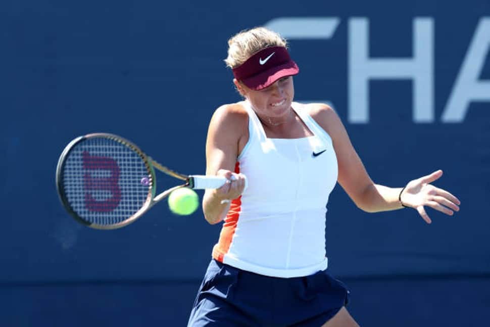 Linda Fruhvirtova defeated world No. 24 Elise Mertens and No. 16 Victoria Azarenka to become the youngest player to reach the fourth round in Miami since Maria Sharapova and Tatiana Golovin each did so as 16-year-olds in 2004. (Source: Twitter)