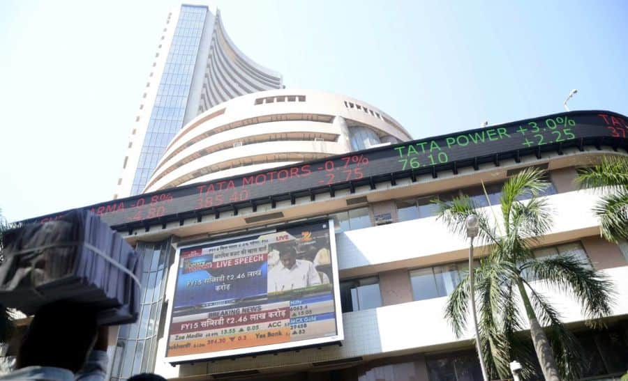 Sensex, Nifty close in red mark ahead of US Fed meeting