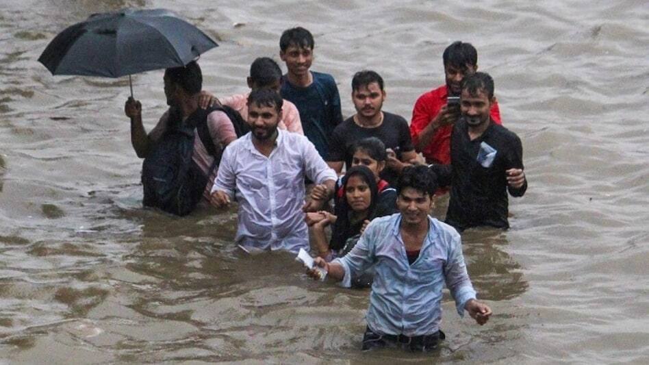 Delhi-NCR Weather Update: Rains continue to lash national capital, IMD issues yellow alert for heavy rainfall today