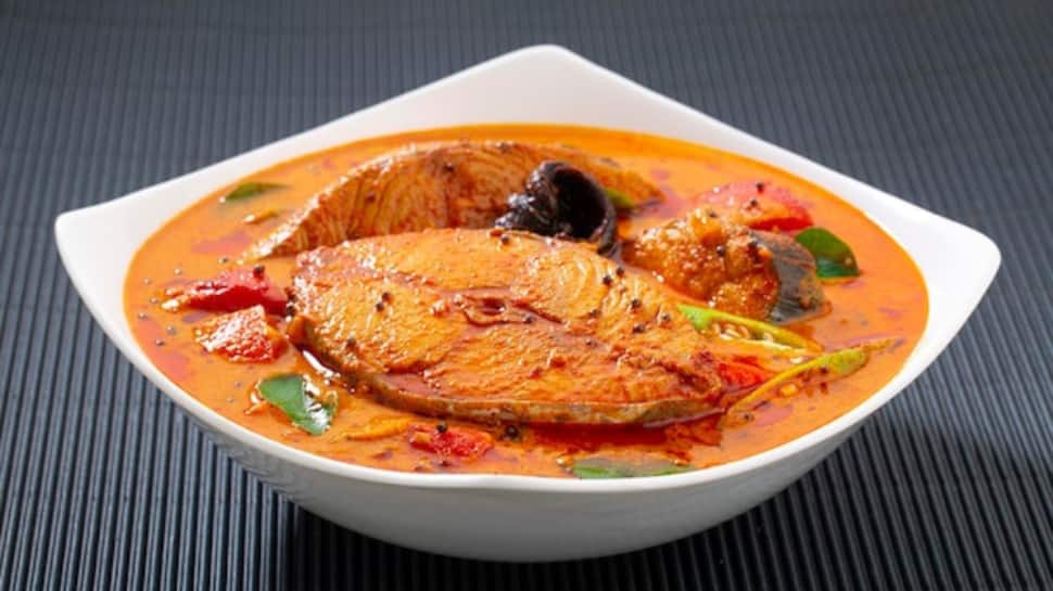 Durga Puja 2022: Easiest recipe to make bengali fish curry-rice at home! 