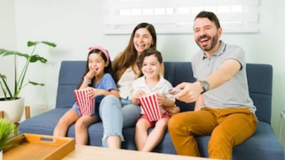 Study suggests watching TV with children may benefit their brain development