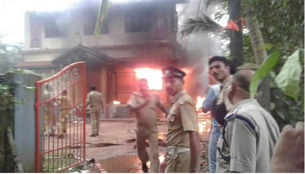 Action against PFI, SDPI continue in Tamil Nadu over Molotov cocktail attacks at houses, offices of RSS, BJP workers - Vimarsana News