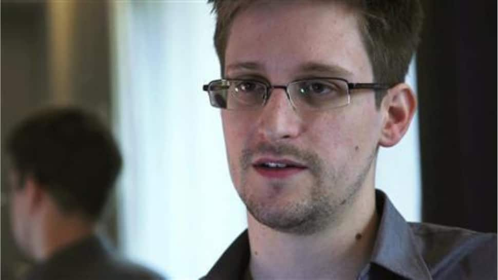 Vladimir Putin grants Russian citizenship to US whistleblower Edward Snowden