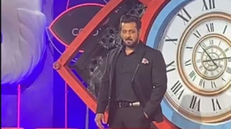 Salman Khan REACTS to rumours of him charging Rs 1,000 crore for &#039;Bigg Boss 16&#039;!