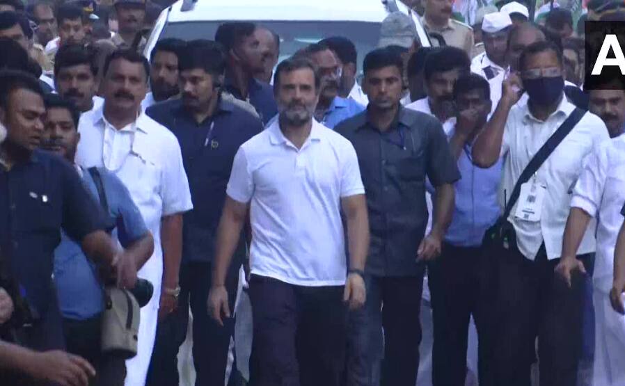 Bharat Jodo Yatra: Congress MP Rahul Gandhi completes Kerala leg today, to enter Tamil Nadu in afternoon