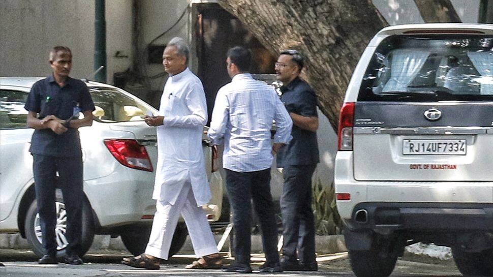 Wont Contest Congress Presidential Polls Apologised To Sonia Gandhi Ashok Gehlot Amid 1727